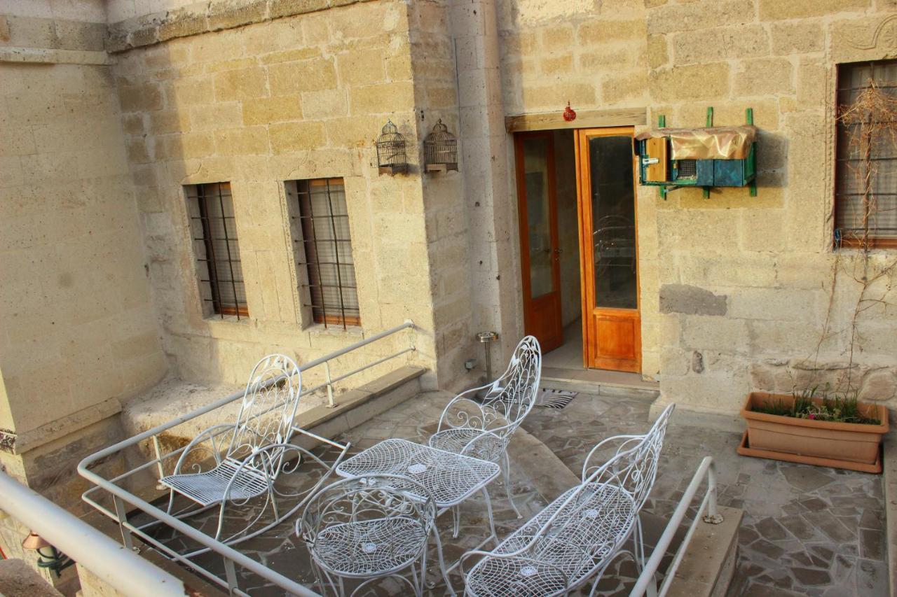 Anatelein Cave Hotel Uchisar Exterior photo