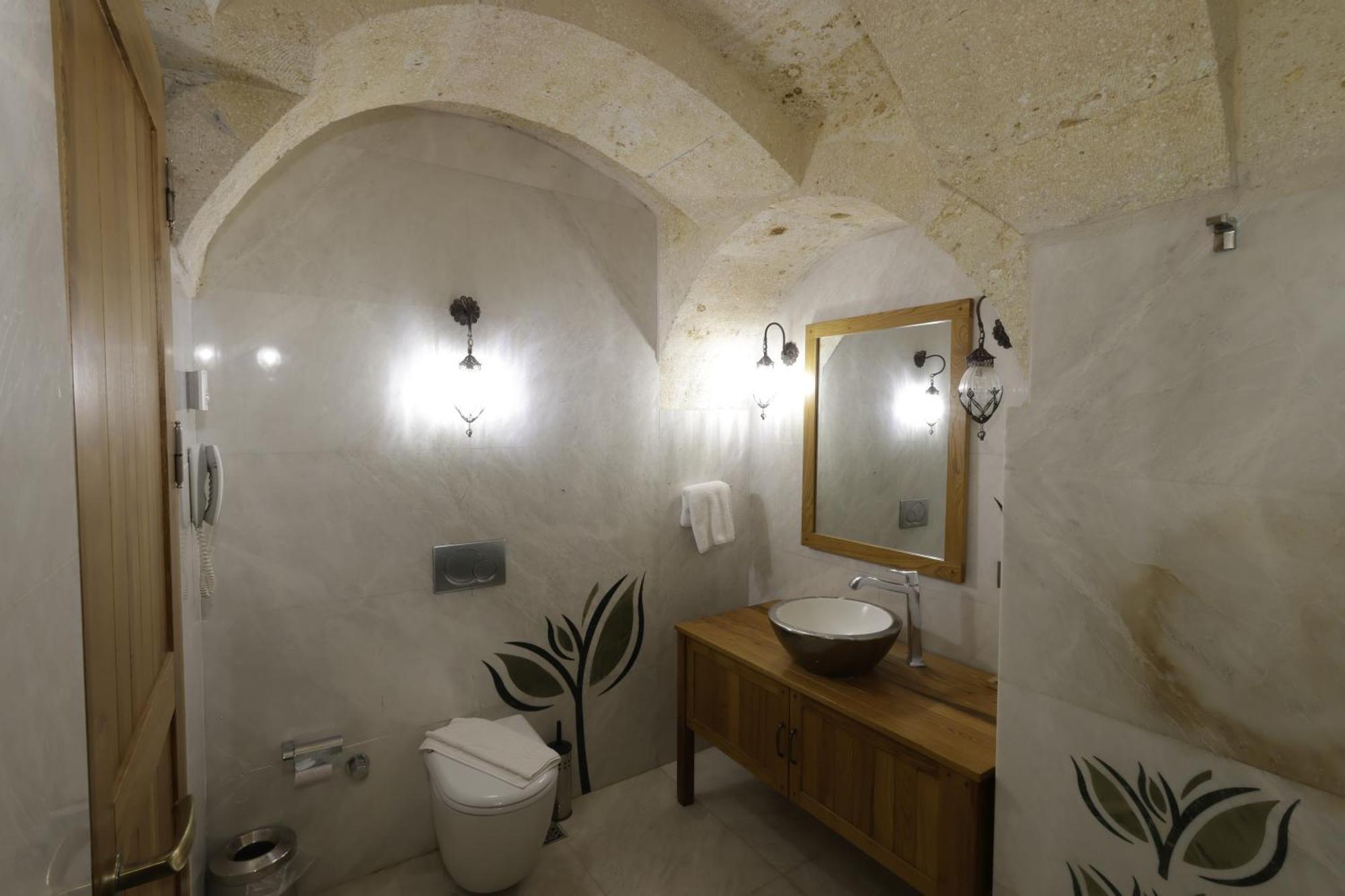 Anatelein Cave Hotel Uchisar Exterior photo